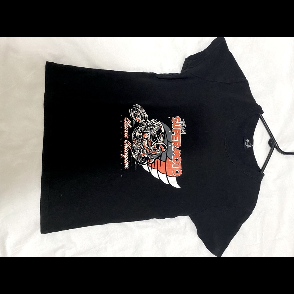 brandy Melville graphic tees